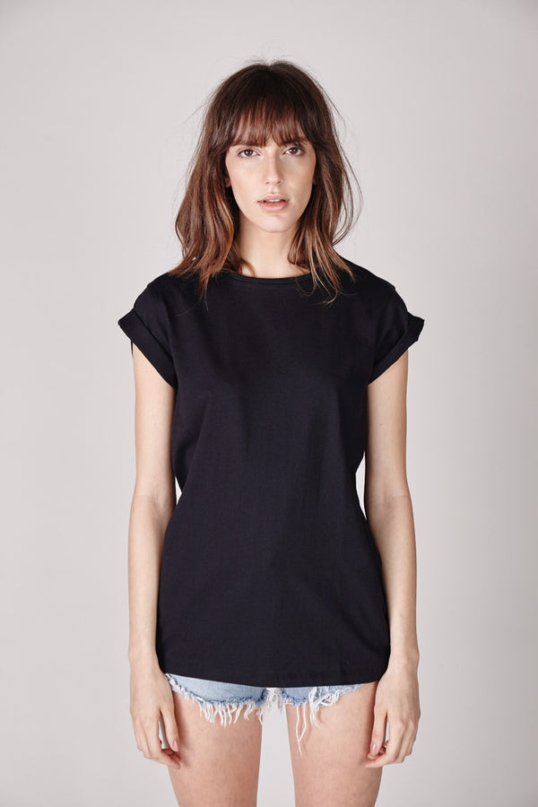 The Sept boyfriend black T-shirt with rolled sleeves