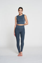 Lune Active sleeveless crop blue top